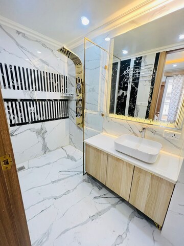 Master Bedroom in 1 BHK Builder Floor at Ansal Sushant Lok I, Sector 43 – for Rent