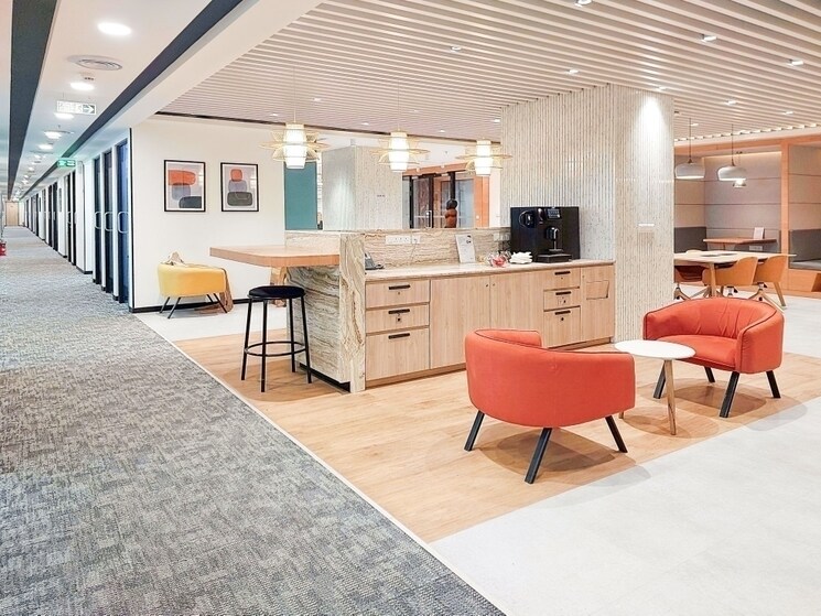 Team Area, supreme-business-park Commercial Office Space 1079 Sq.Ft. In Powai Mumbai 8341269