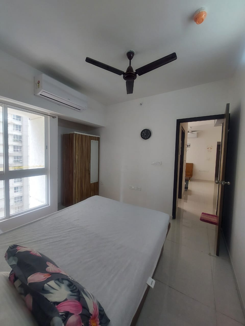 Rental 1.5 Bedroom 550 Sq.Ft. Apartment in Lodha Amara, Kolshet Road