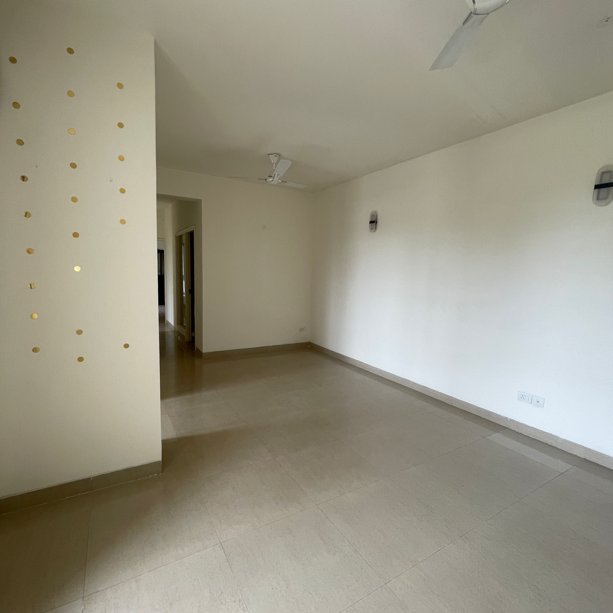 2.5 BHK + Study Room Apartment For Rent in Emaar Emerald Estate