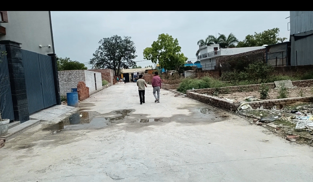 Resale 100 Sq.Yd. Plot in Chattarpur Delhi 6028699