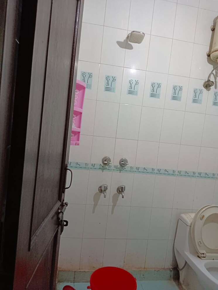 Attached Bathroom, lajpat nagar 4 1 Bedroom 462 Sq.Ft. Builder Floor In Lajpat Nagar 4 Delhi 6029598