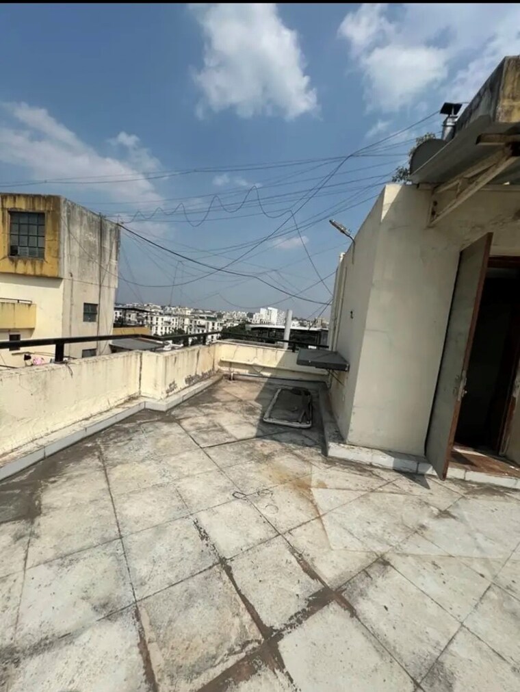 Terrace, mayfair-eleganza-phase-ii 3 Bedroom 2000 Sq.Ft. Penthouse In Kondhwa Pune 6030706