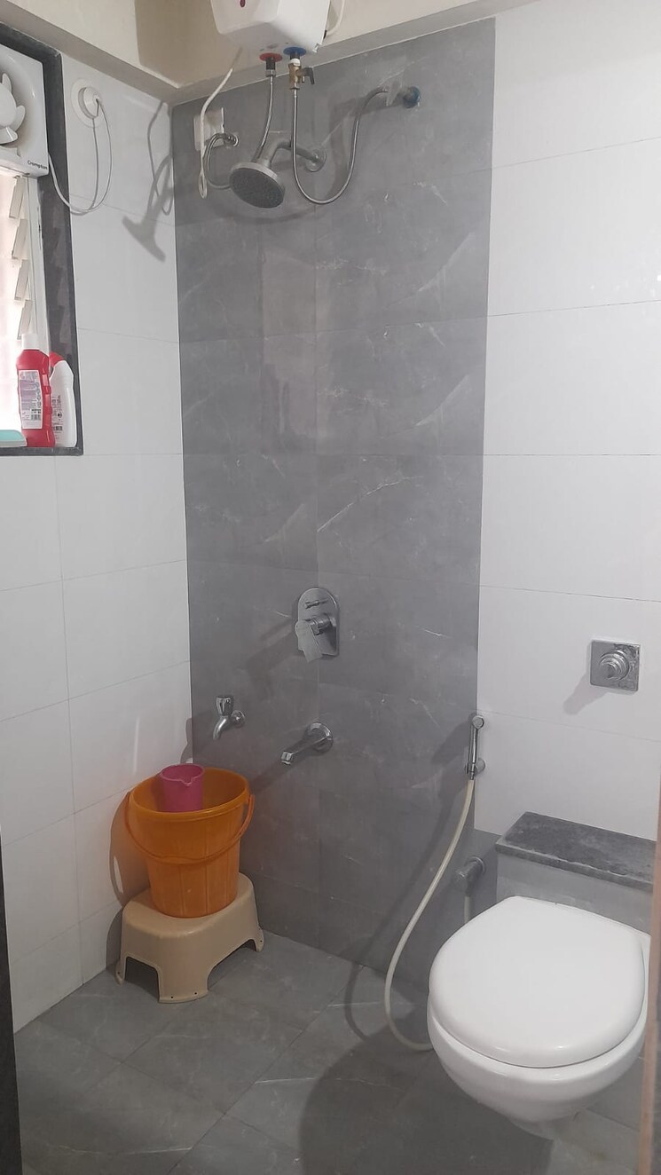 Attached Bathroom, nigdi 2 Bedroom 950 Sq.Ft. Apartment In Nigdi Pune 6032173