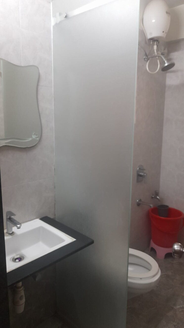 Bathroom, nigdi 2 Bedroom 950 Sq.Ft. Apartment In Nigdi Pune 6032173