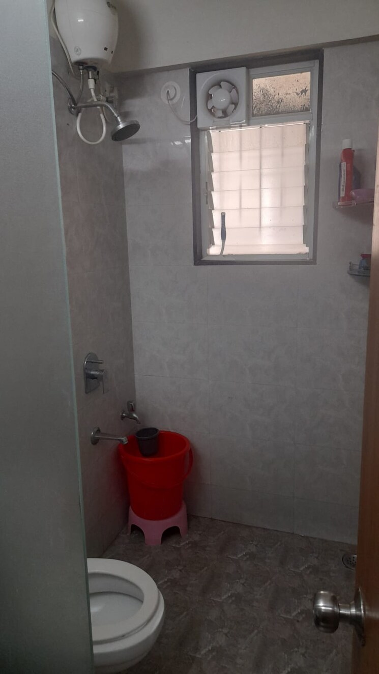 Bathroom, nigdi 2 Bedroom 950 Sq.Ft. Apartment In Nigdi Pune 6032173