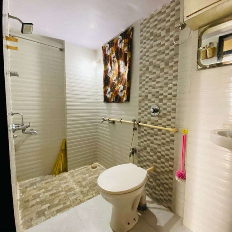 Attached Bathroom, dombivli west 2 Bedroom 1200 Sq.Ft. Apartment In Dombivli West Thane 6034055
