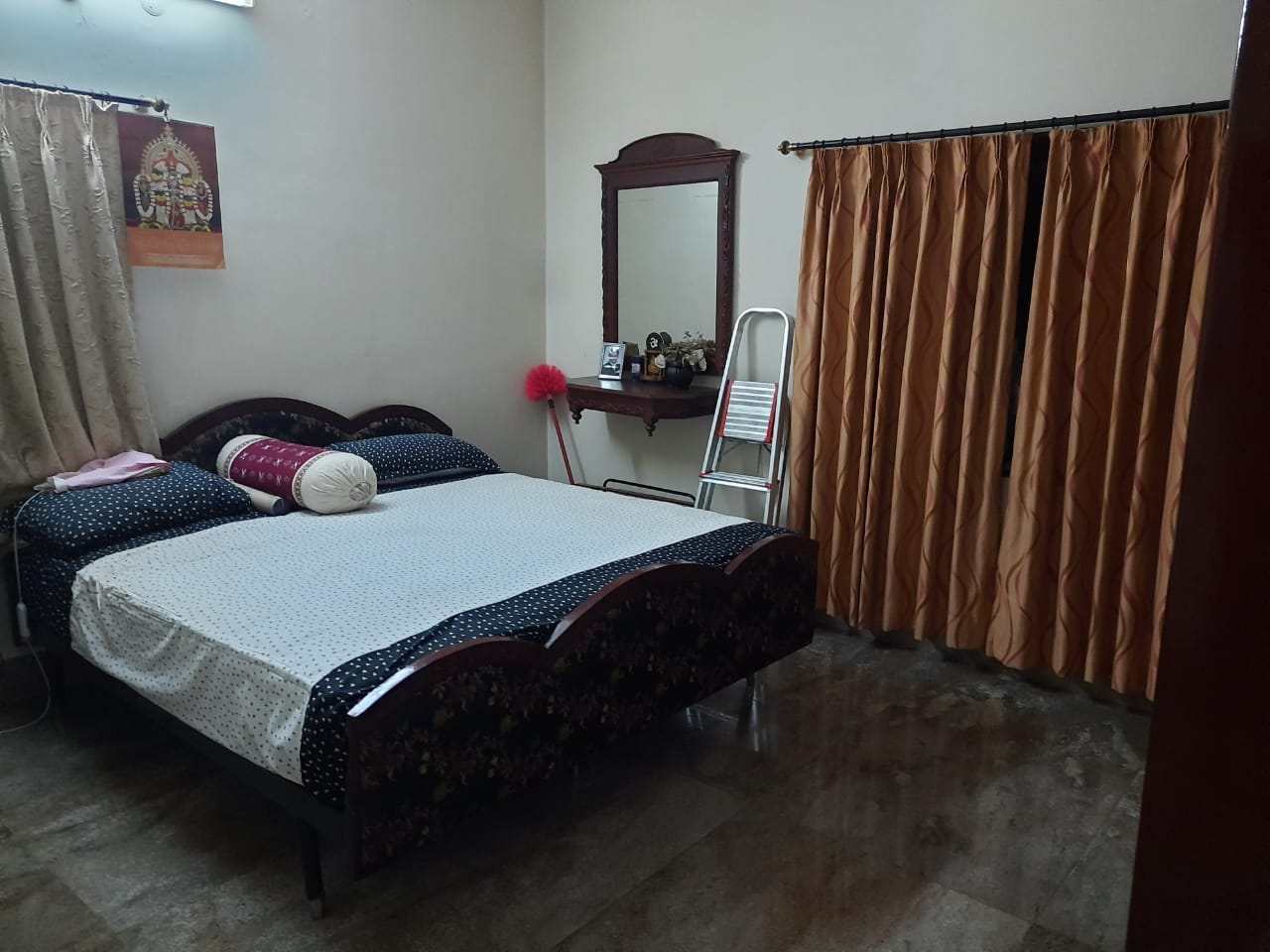 Resale 6+ Bedroom 400 Sq.Yd. Independent House in Srinagar Colony Hyderabad 6038501