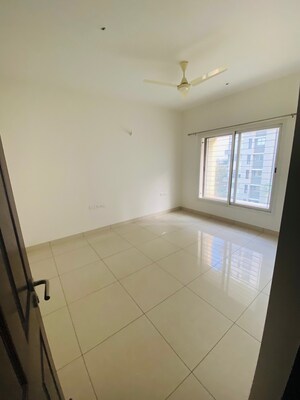 Study Room in 3.5 BHK Apartment at Sobha Garnet, Kondhwa – for Sale