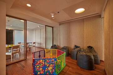Bedroom in 4 BHK Apartment at Prestige Kingfisher Towers, Ashok Nagar – for Sale