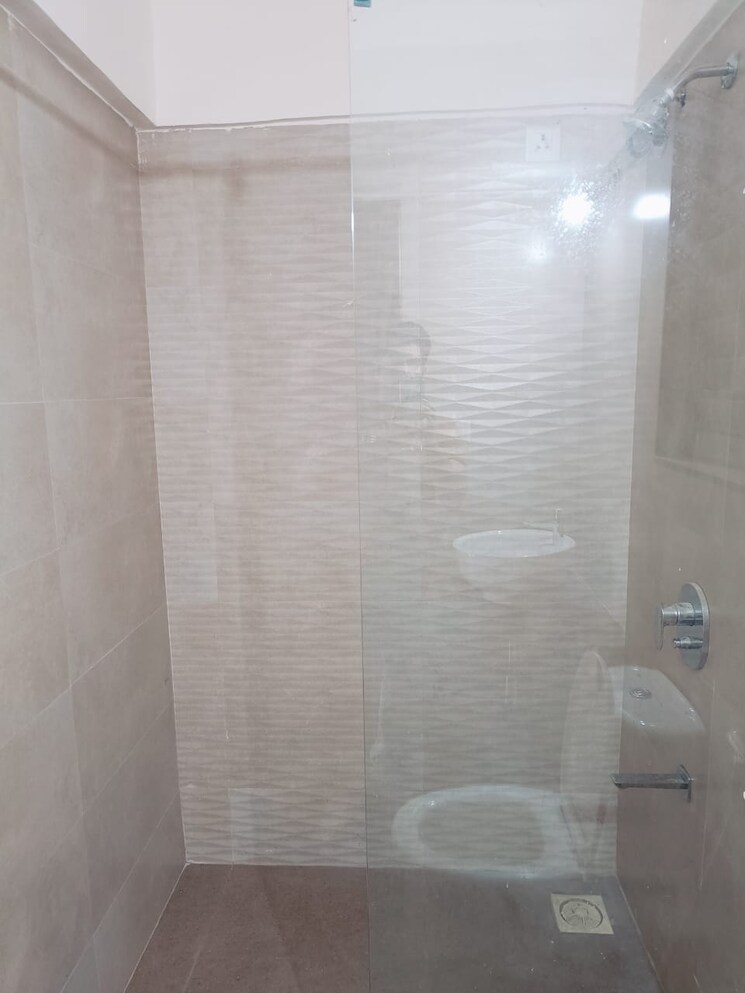 Bathroom, chaphalkar-elina-living 4 Bedroom 2500 Sq.Ft. Apartment In Mohammadwadi Pune 6050306