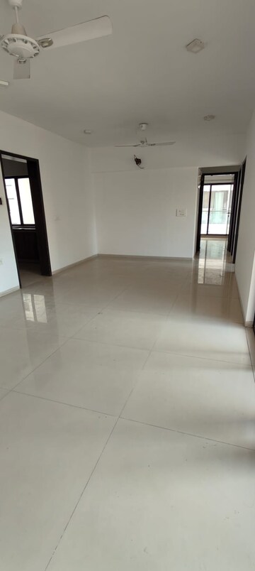 Room in 2 BHK Apartment at Archana Kohinoor Glory Phase II, Mohammadwadi – for Rent