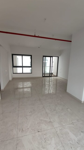 Room in 3 BHK Apartment at Sobha Garnet, Kondhwa – for Rent