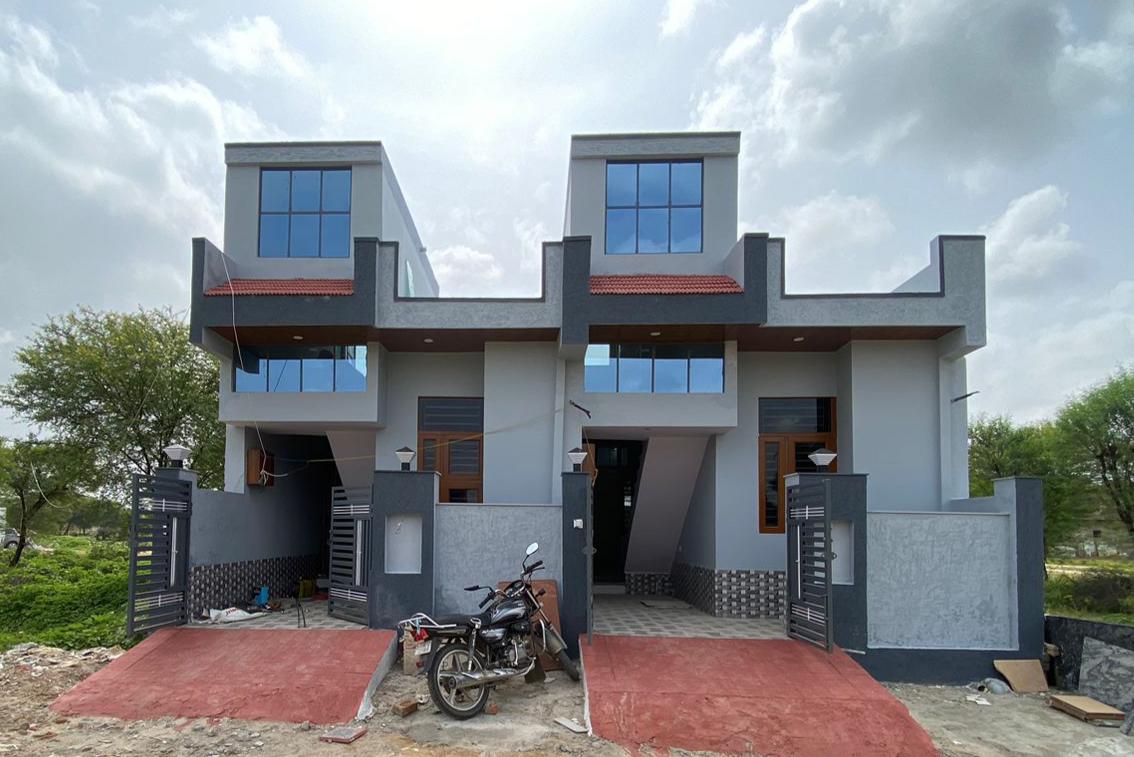 Resale 2 Bedroom 800 Sq.Ft. Villa in Kalwar Road Jaipur 6051566