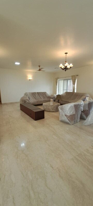 Living Room in 4 BHK Apartment at Embassy Oasis, Frazer Town – for Sale
