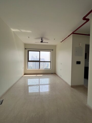 2 BHK Apartment For Rent in Kalpataru Paramount B Kapur Bawdi Thane  6052326