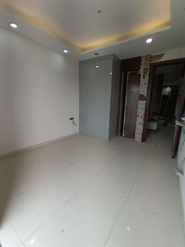 3 Bedroom 1100 Sq.Ft. Builder Floor in Sector 8, Dwarka Delhi