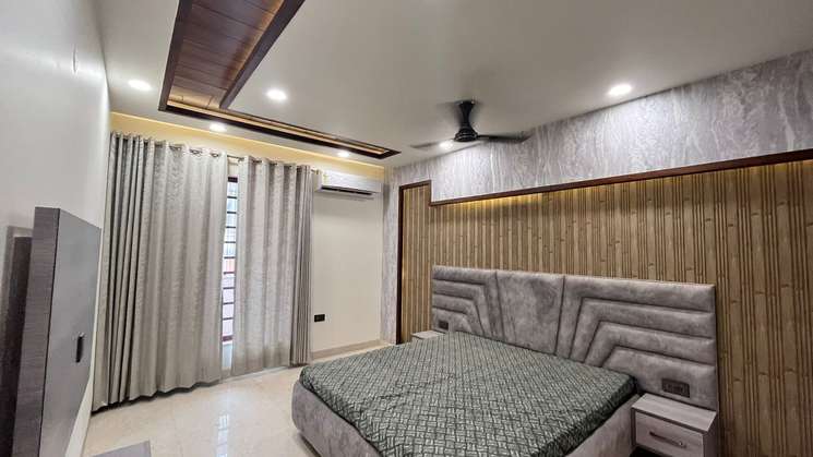 Luxury Builder Floor
