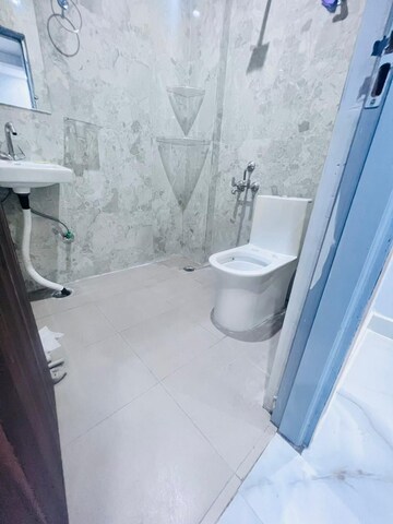 Bathroom in 1 BHK Builder Floor at Ansal Sushant Lok I, Sector 43 – for Rent