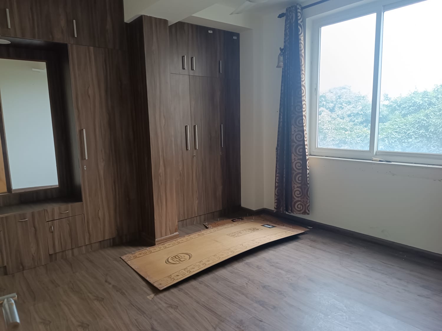 Rental 2 Bedroom 1600 Sq.Ft. Apartment in Dlf Phase ii Gurgaon 6062800