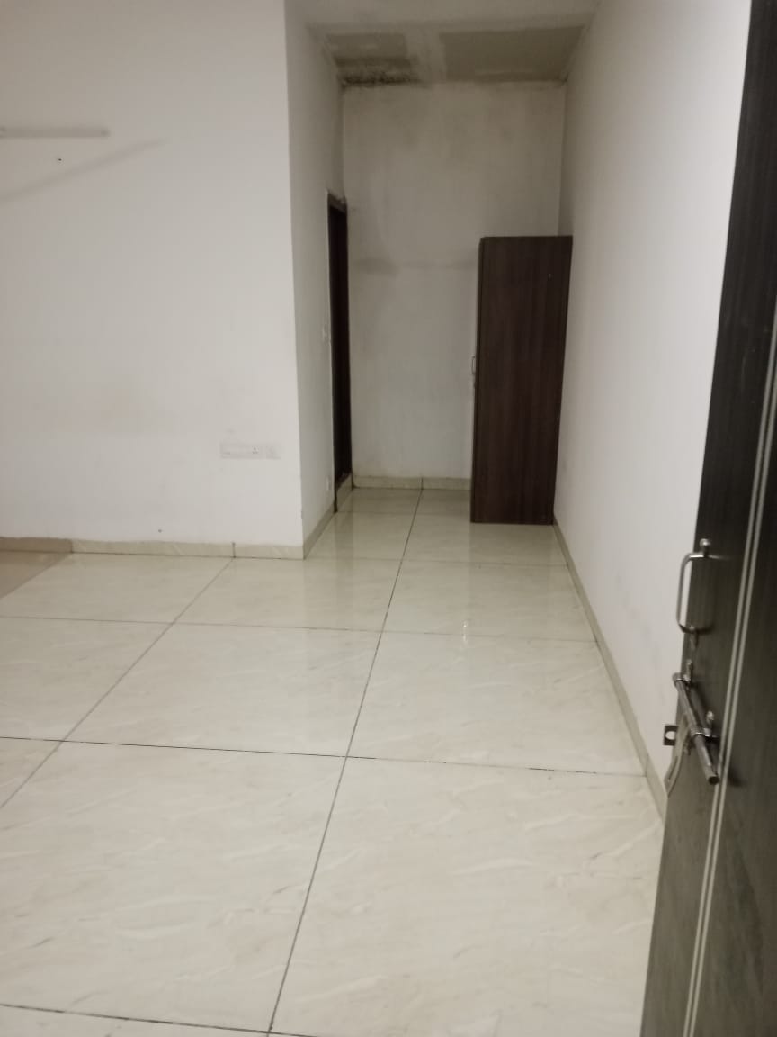 Rental 2 Bedroom 1050 Sq.Ft. Apartment in Flora Apartments Banjara