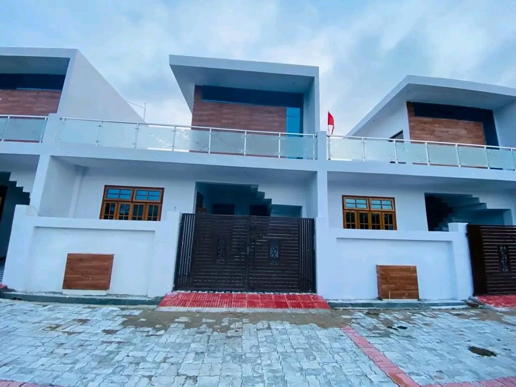 Resale 2 Bedroom 1250 Sq.Ft. Independent House in Chinhat Lucknow 6069589