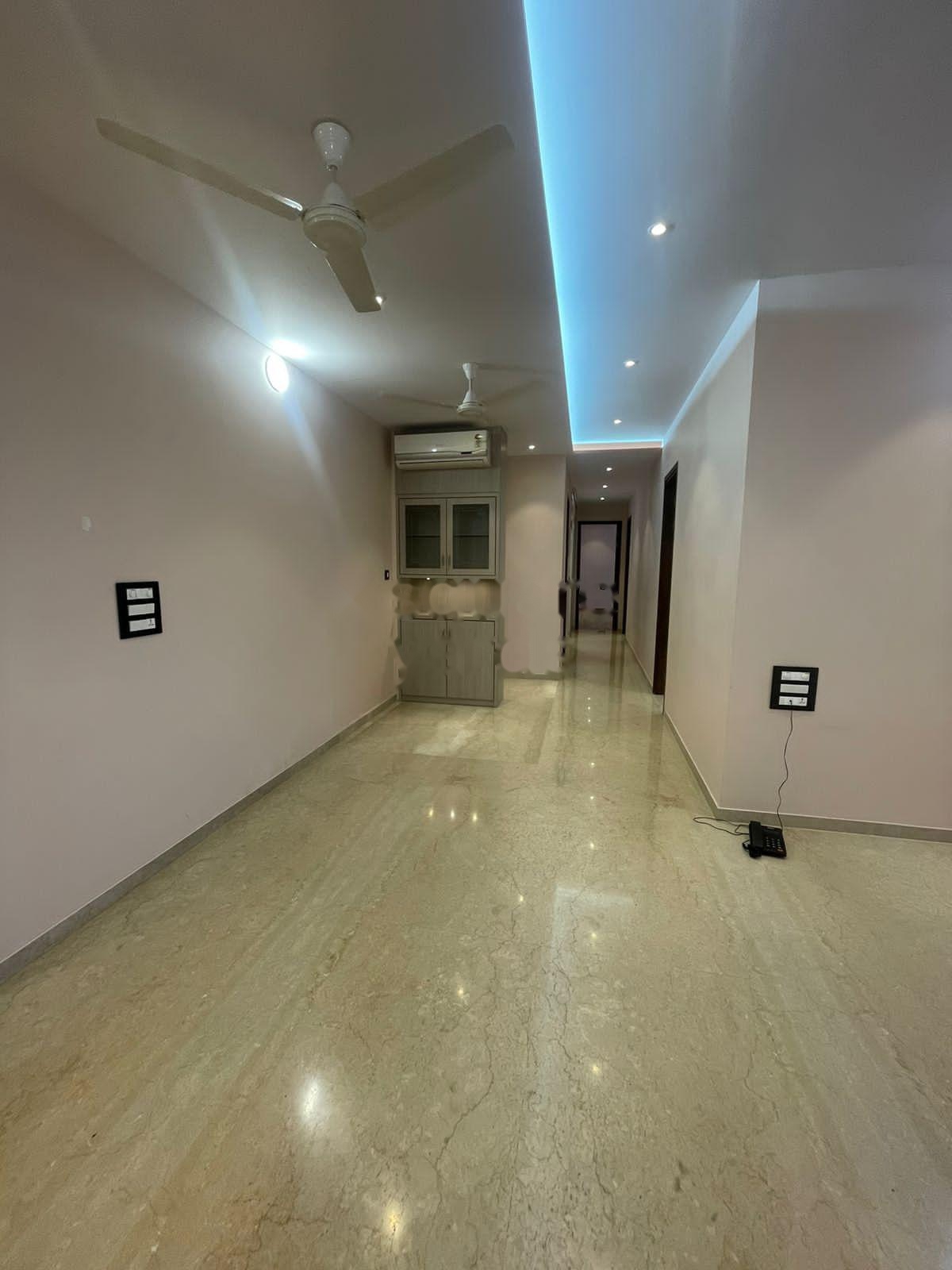Rental 3.5 Bedroom 1600 Sq.Ft. Apartment in Kanakia Paris, Bandra East