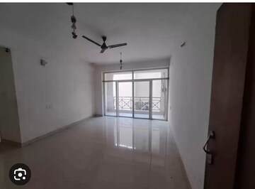 Room in 4 BHK Apartment at Shankar Nagar – for Rent