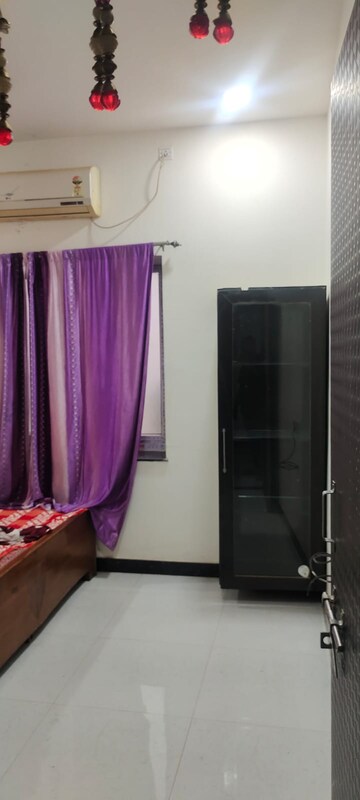 Room in 1 BHK Apartment at Samta Colony – for Rent