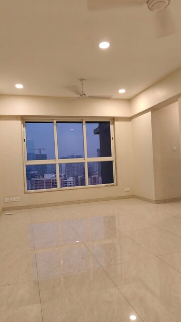 Master Bedroom in 2 BHK Apartment at Pratham Saffron Heights, Andheri West – for Rent