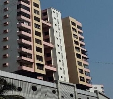 Building Lobby in 2 BHK Apartment at Shree Ashtavinayak CHS Andheri, Andheri West – for Sale