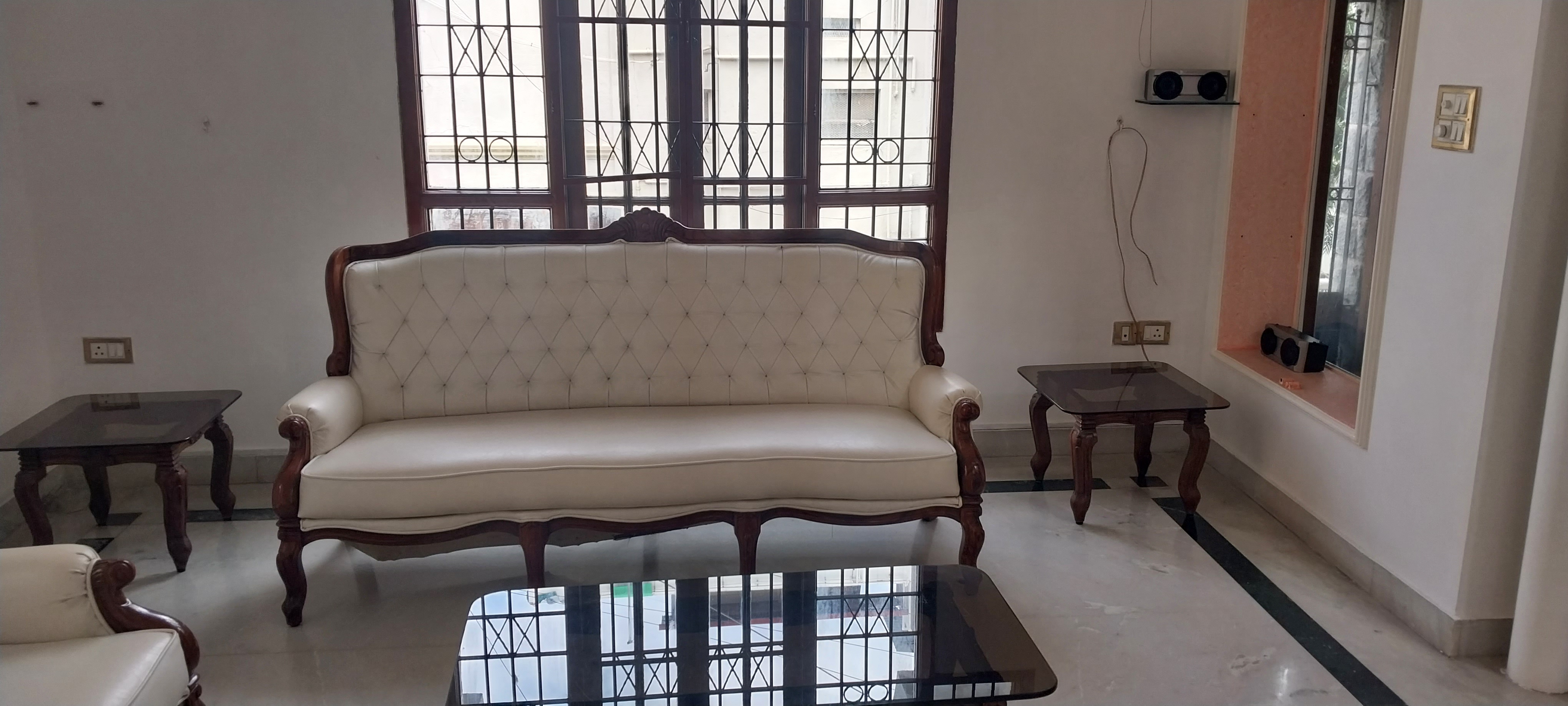 Rental 4 Bedroom 2000 Sq.Ft. Independent House in Bull Temple Road