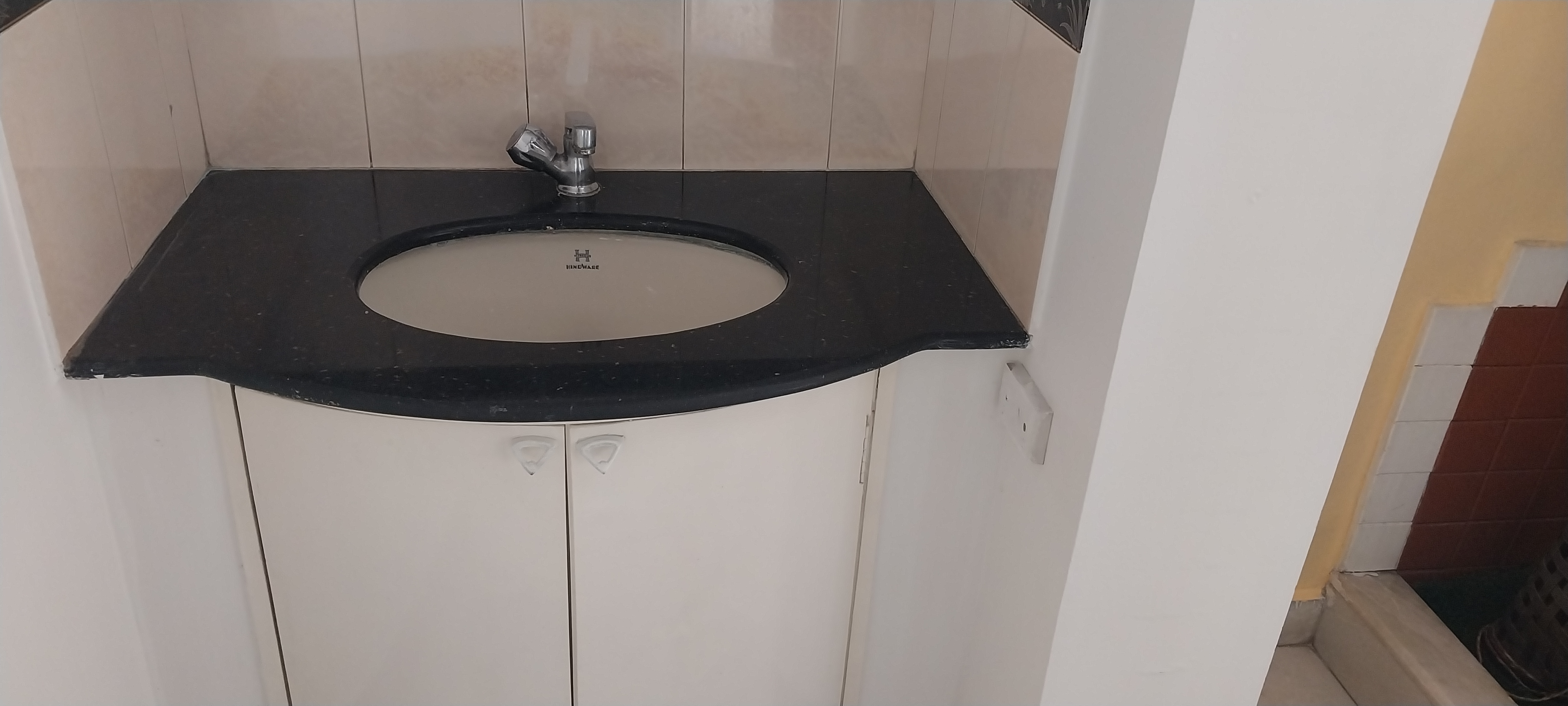 Rental 4 Bedroom 2000 Sq.Ft. Independent House in Bull Temple Road