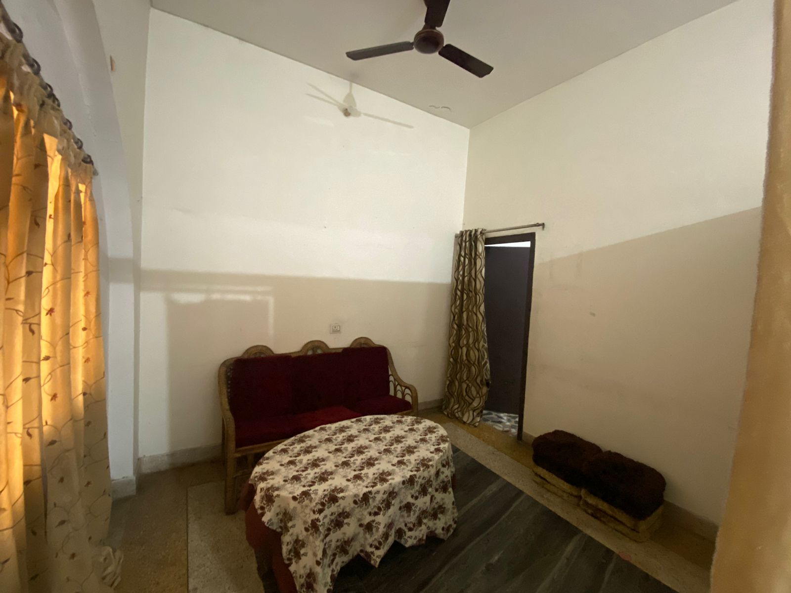 Lotus Tower Pg for Boys & Girls, Hostels in Stadium Road, Bareilly