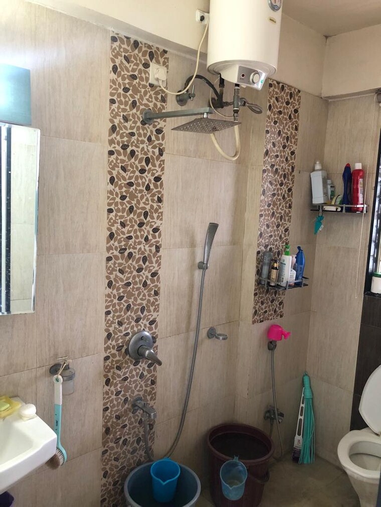 Bathroom, suyog-leher 2 Bedroom 980 Sq.Ft. Apartment In Kondhwa Pune 6076648