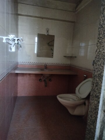 Attached Bathroom in 3 BHK Apartment at Ajmera Beverly Hills and Royal Empire, Andheri West – for Sale