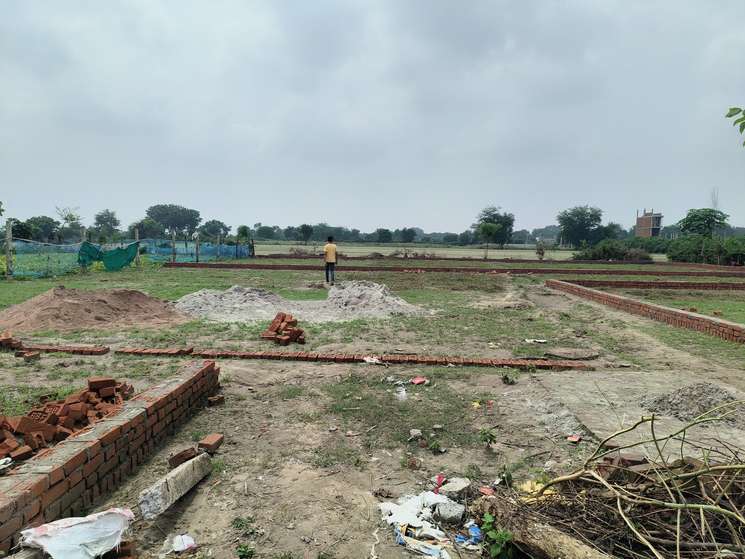 1250 Sq.Ft. Plot in Gomti Nagar Lucknow