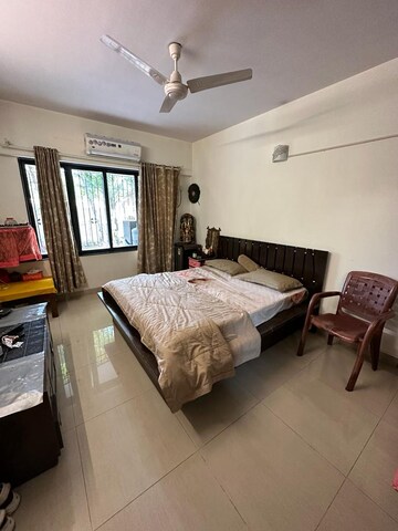 Bedroom in 2 BHK Apartment at Sangeeta Apartment Andheri, Andheri West – for Sale