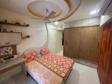 Master Bedroom in 3 BHK Apartment at Andheri West – for Sale