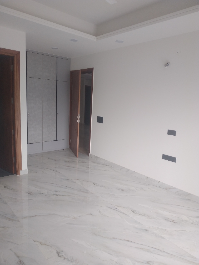Rental 2 Bedroom 780 Sq.Ft. Apartment in Dharam Flats, Palam Vihar