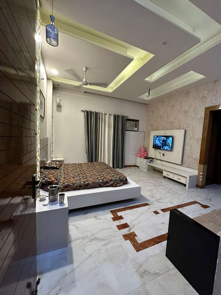 5 Bedroom 5350 Sq.Ft. Independent House in Sector 21d Faridabad