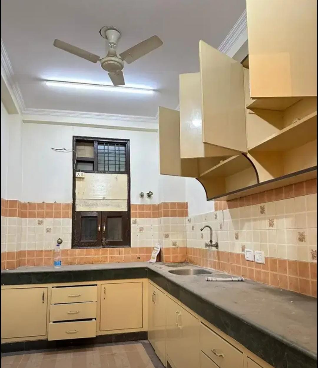 Rental 1 Bedroom 550 Sq.Ft. Builder Floor in Royal Green Apartment