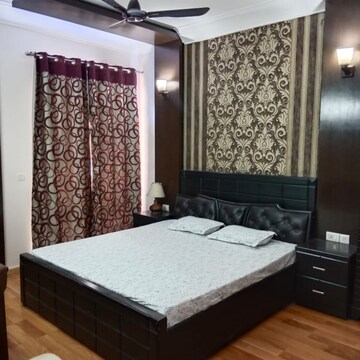 Bedroom in 3 BHK Apartment at Unitech Fresco, Sector 50 – for Rent