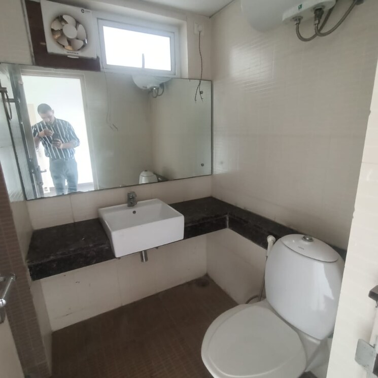 Attached Bathroom, bestech-park-view-spa-next 3 Bedroom 1935 Sq.Ft. Apartment In Sector 67 Gurgaon 6105170