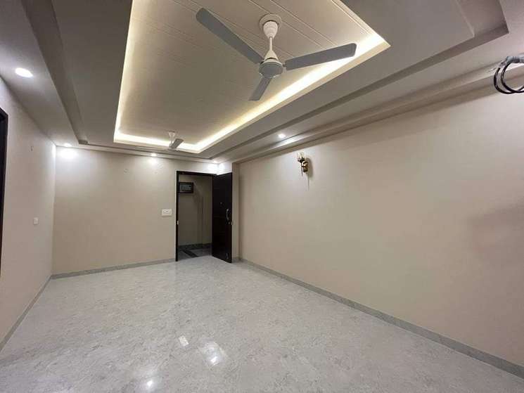 3.5 Bedroom 1200 Sq.Ft. Builder Floor in Vasant Kunj Delhi