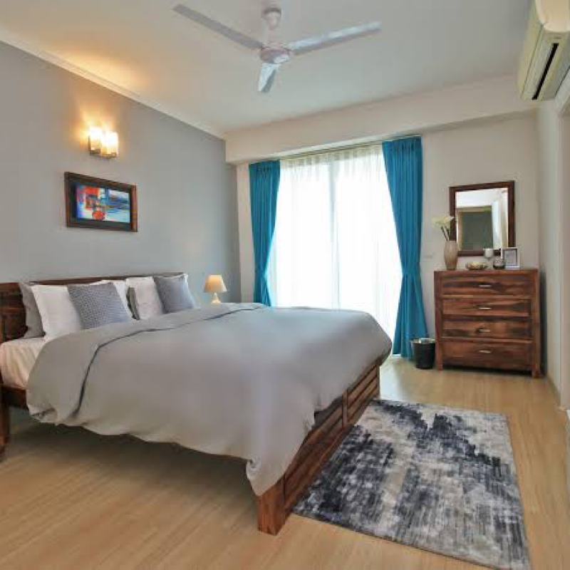 3 BHK + Servant Room Apartment For Rent in DLF Park Place