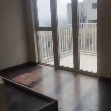 Room in 2 BHK Apartment at Ireo Victory Valley, Sector 67 – for Rent