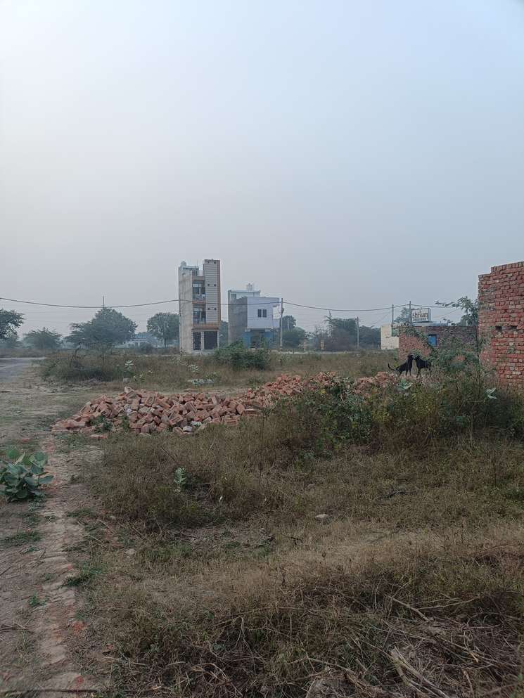 26 Sq.Mt. Plot in Rohini Sector 35 Delhi