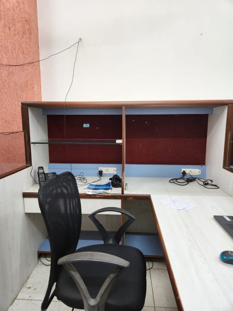 Team Area, old-sonal-industrial-estate Commercial Office Space 350 Sq.Ft. In Malad West Mumbai 6114274