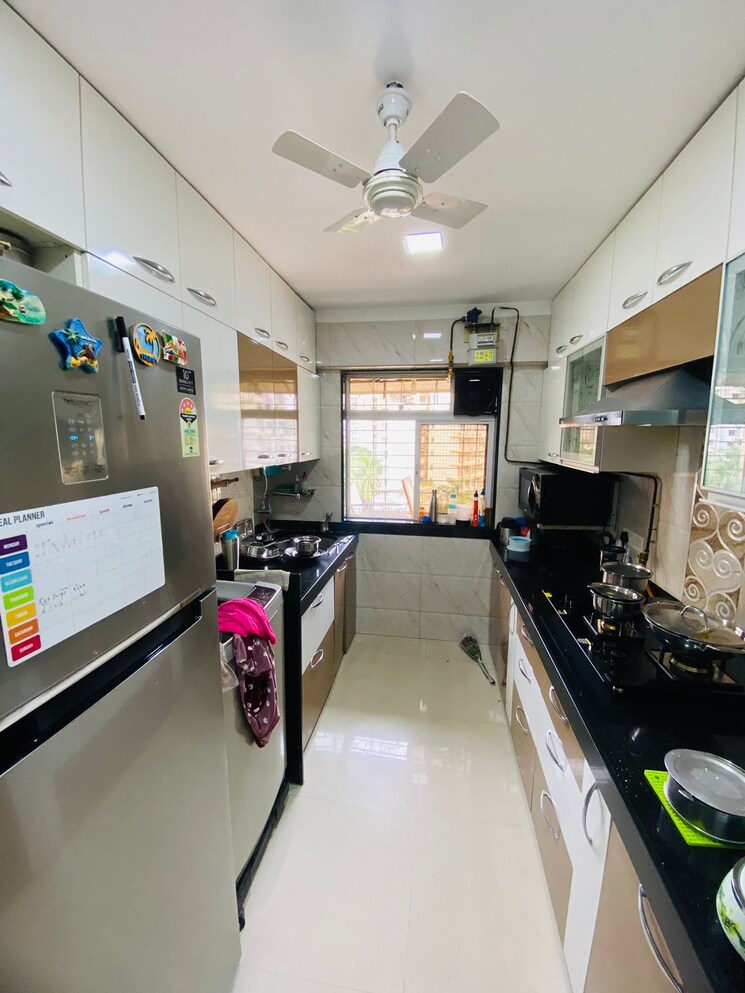 Kitchen, veera desai road 2 Bedroom 900 Sq.Ft. Apartment In Veera Desai Road Mumbai 6118466